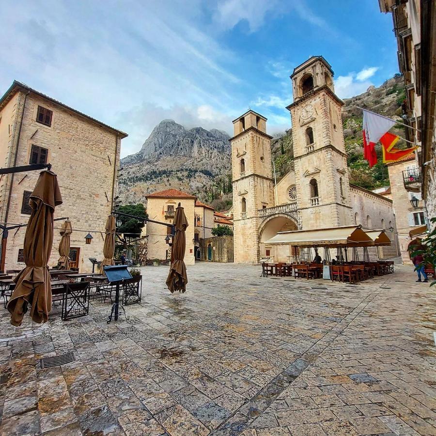 Old Town Kotor Square Apartment Exterior photo